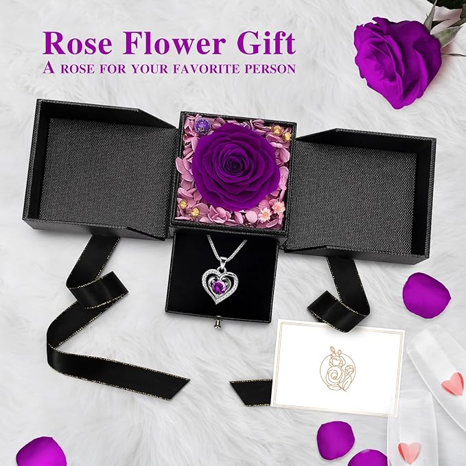 konservierte Rose mit Halskette in Geschenkbox